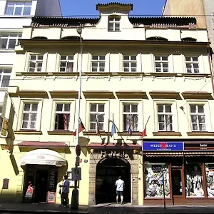 U Dvou Zlatych Klicu Hotell Prag